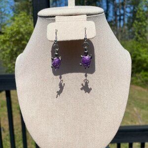 1.OF.2 Turtle Earrings